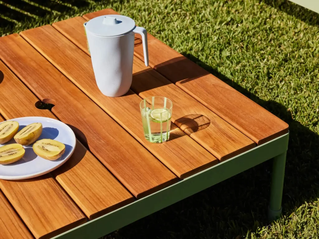 koala outdoor table
